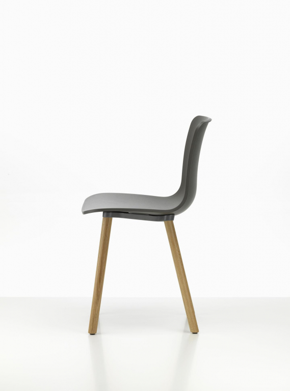 Vitra HAL RE stoel eiken onderstel warm grey