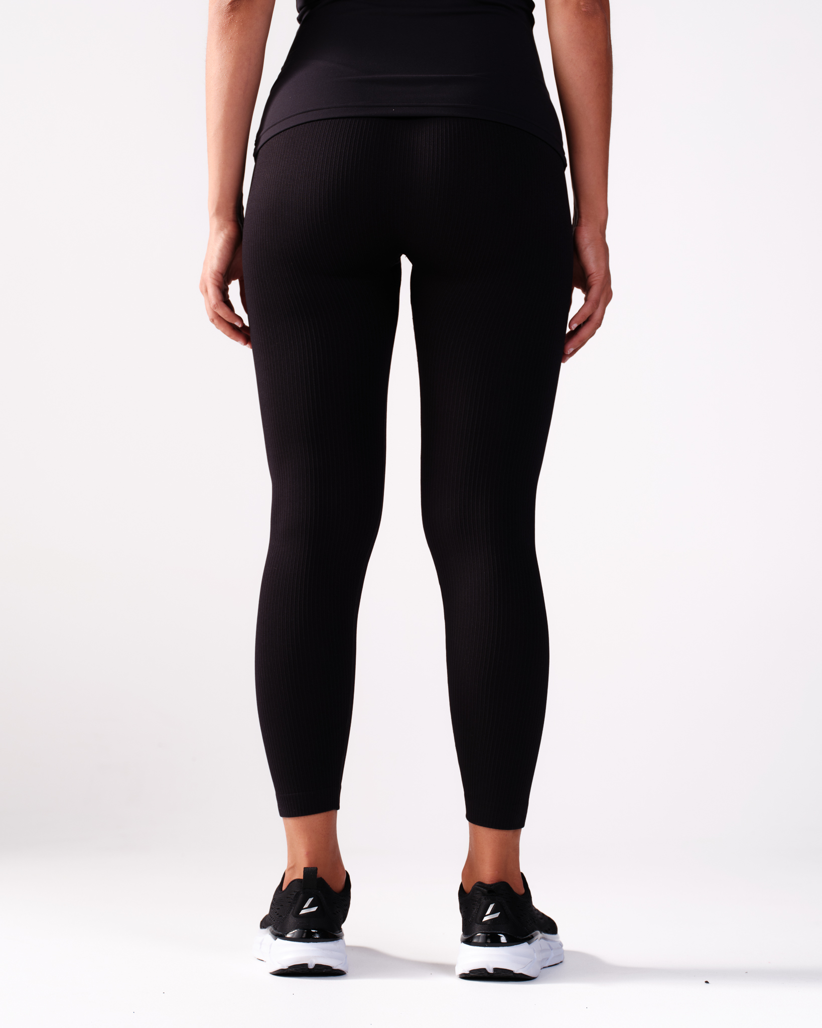 LEVITY Rib Tights Black