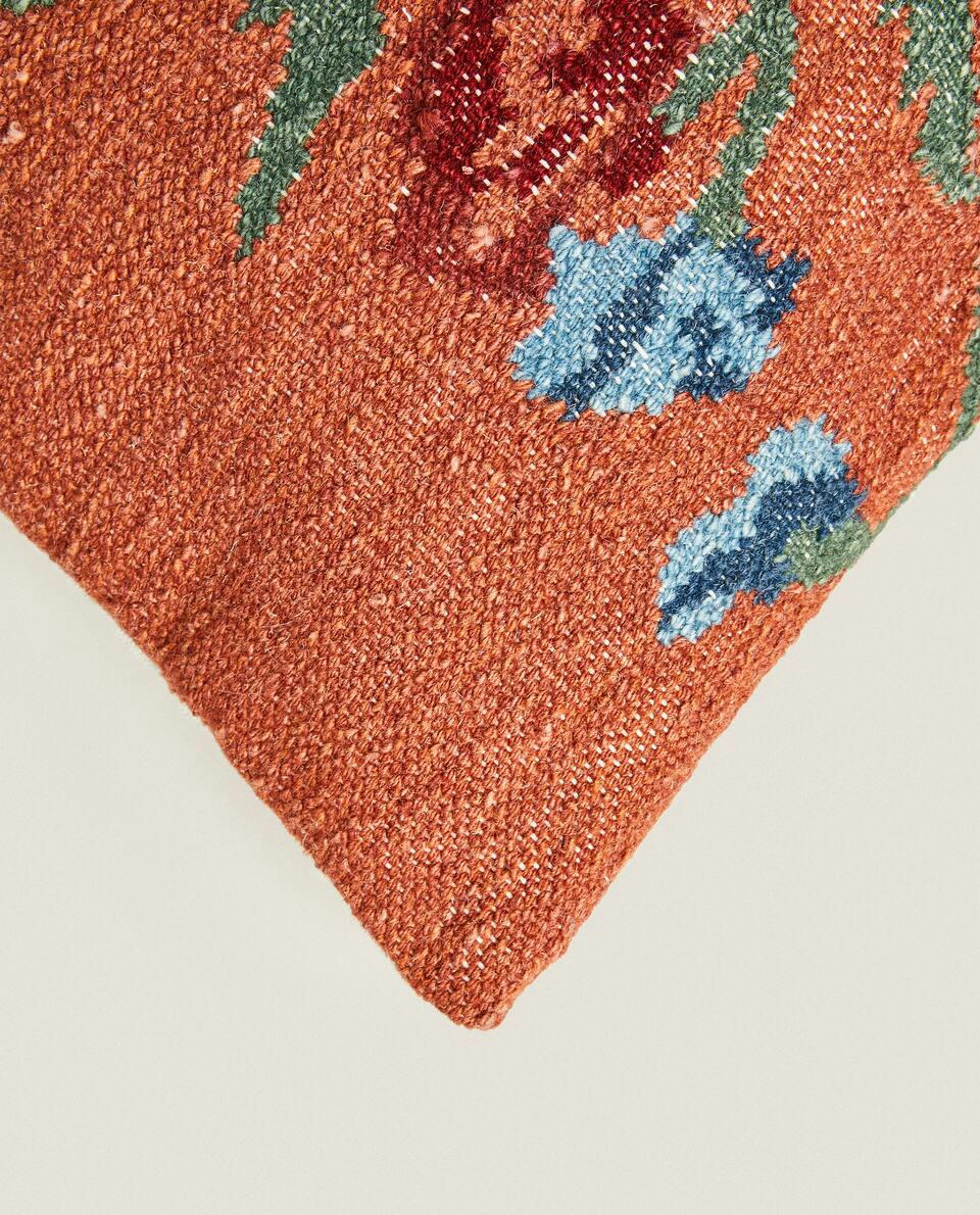 CAPA DE ALMOFADA COM ESTAMPA FLORAL