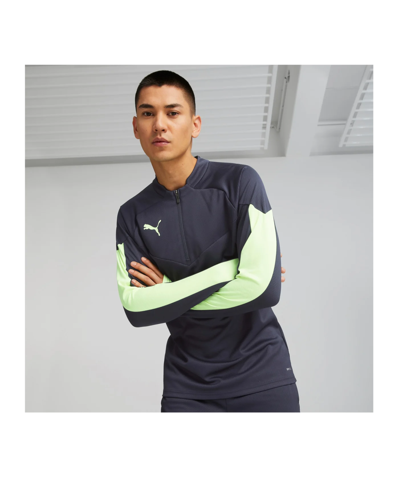 PUMA individualFINAL Fastest Sweatshirt Blau F47