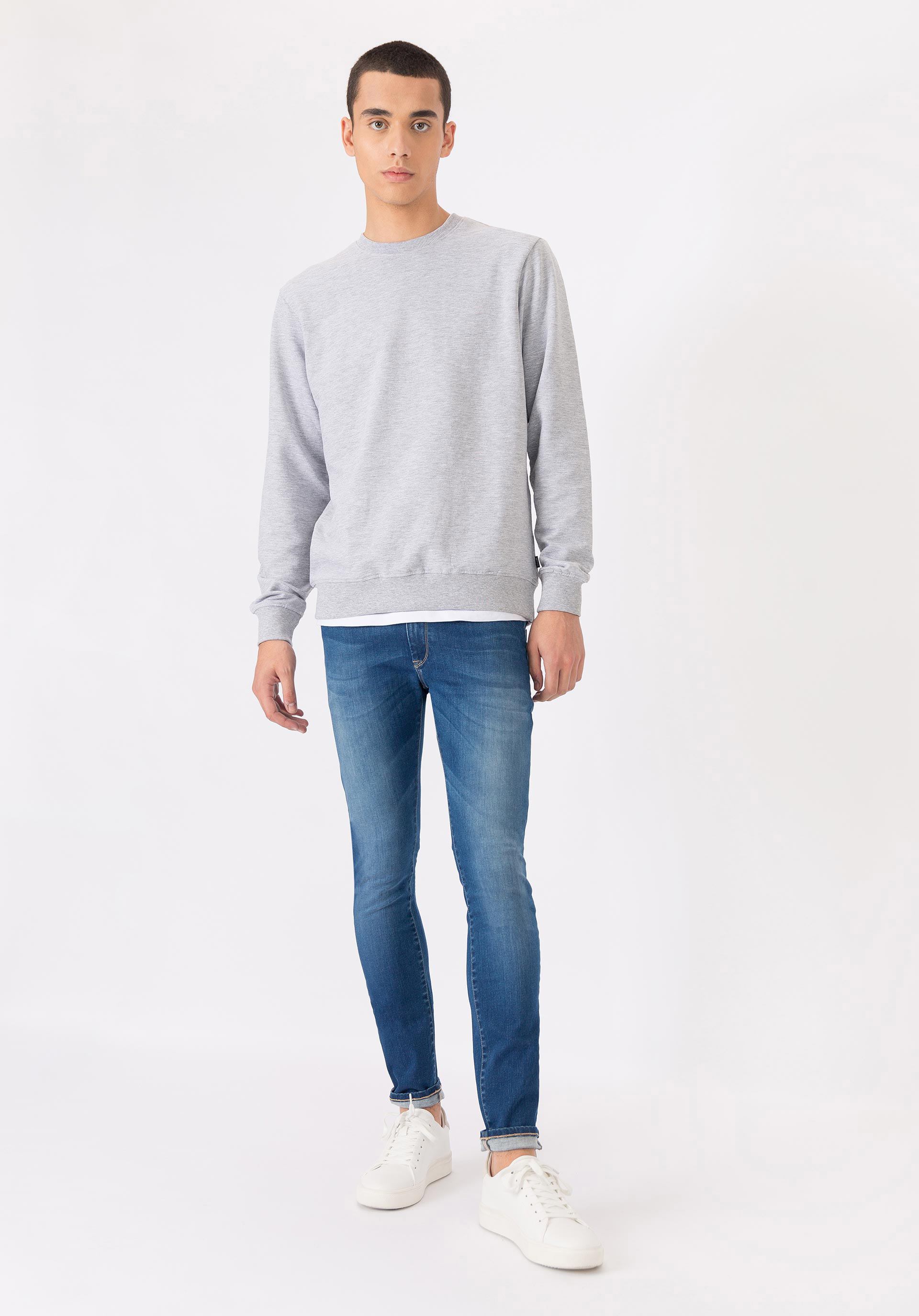 Jeans One
