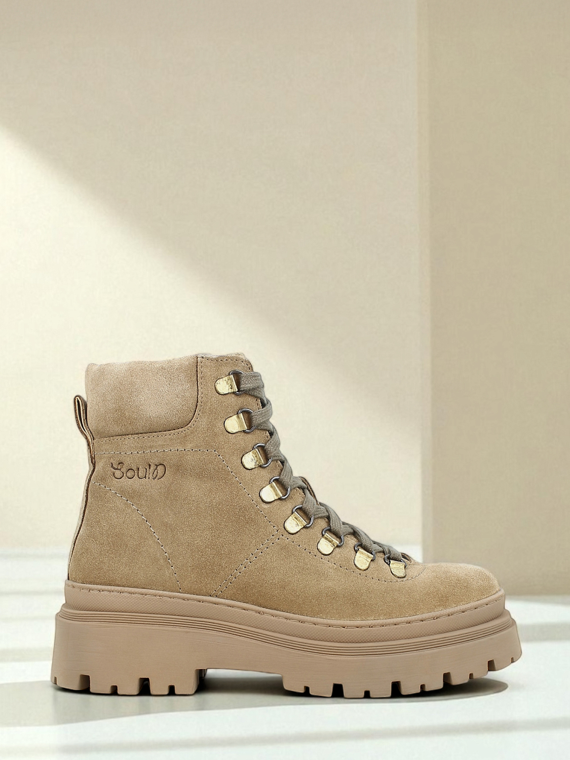 SOULD Arezzo Suede Boots Camel