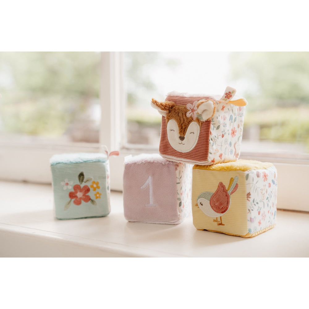 Køb Little Dutch Fairy Garden Pink Plys Terninger