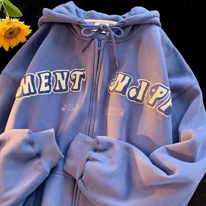 Dream Drop - Hoodie met geborduurde letters en rits