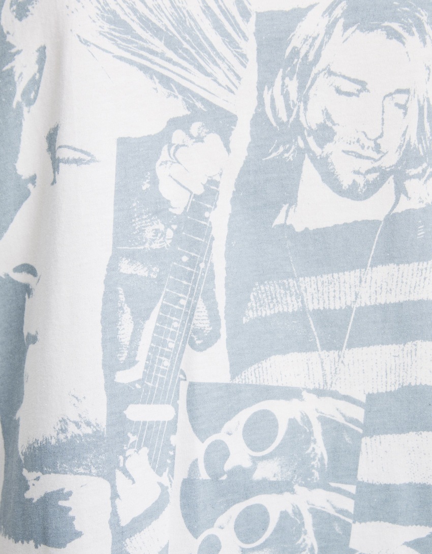 Camiseta oversized de manga curta com estampa de Kurt Cobain