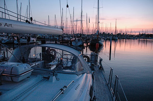 Regattasegeln in Lübeck-Travemünde als kreative Geschenkidee