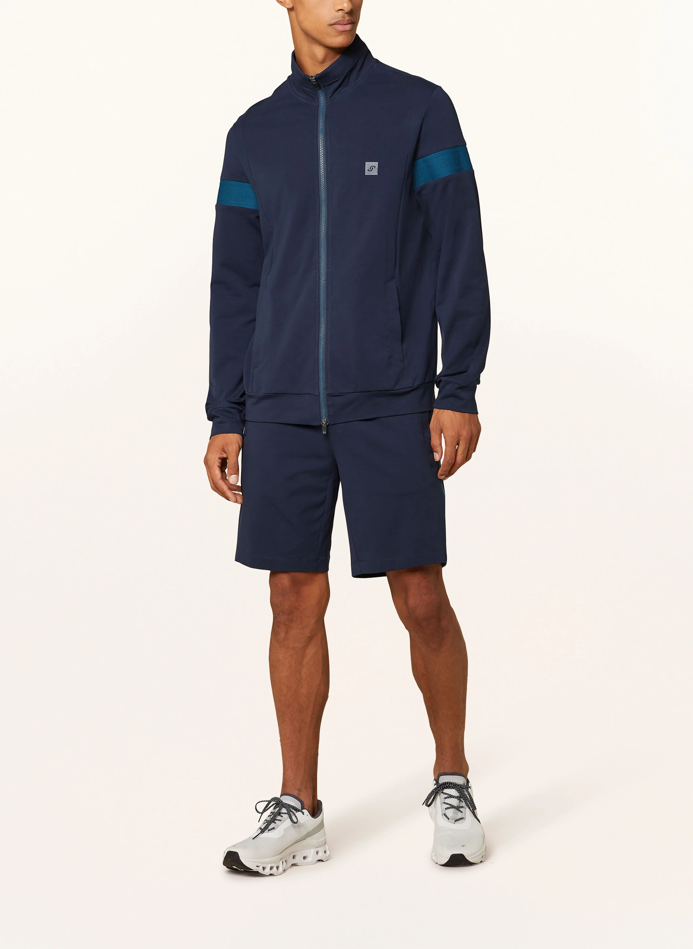 JOY sportswear Sweatshorts JANNIS mit Galonstreifen