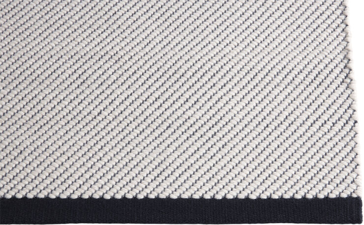 Hay Bias Rug Tint-140 x 200-Black tint