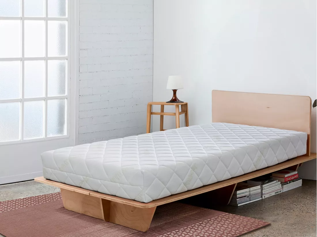 Matelas 140X190 DELTA SOJA Épaisseur18 CM - Déhoussable, Mémoire de forme Tissu Bambou