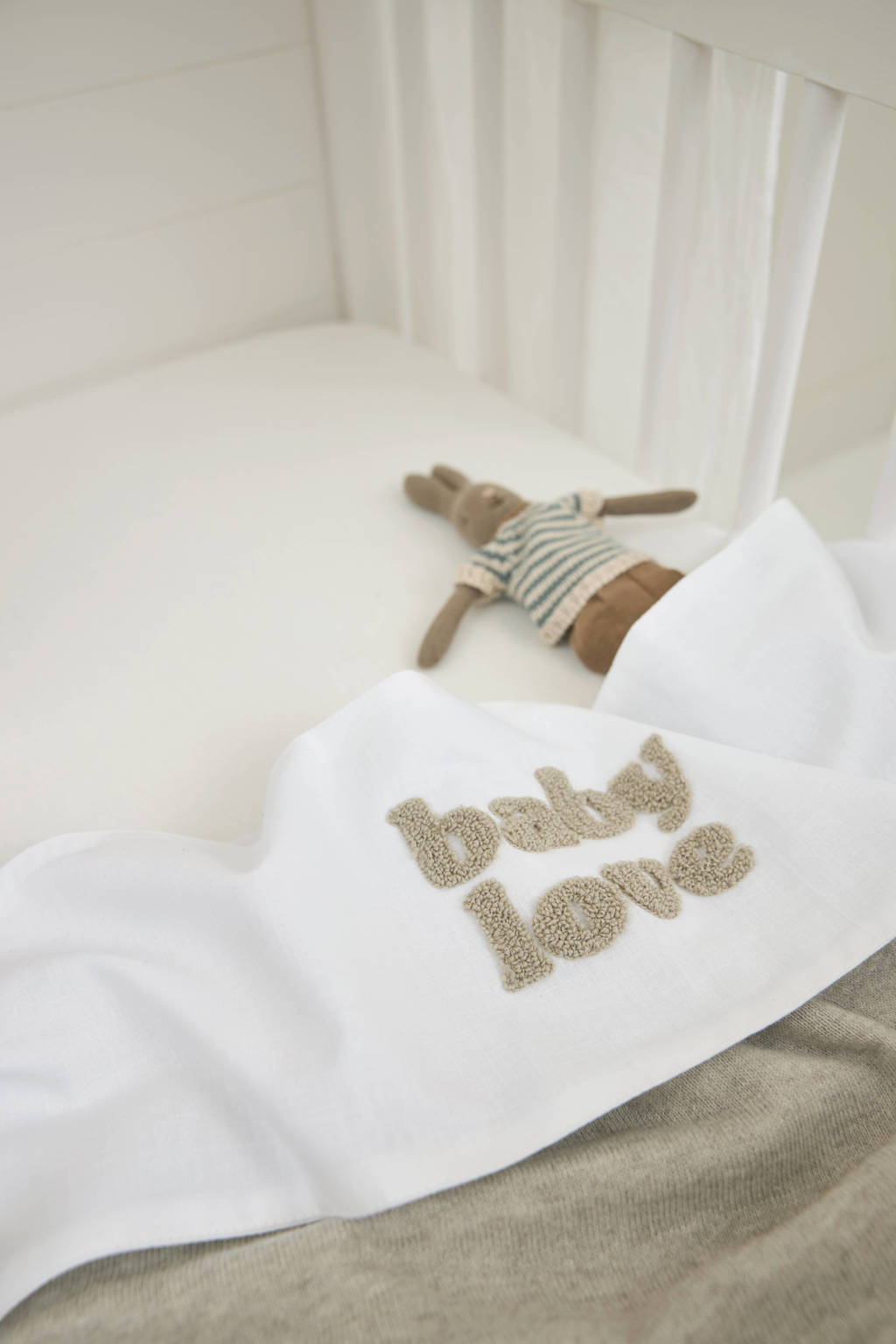 ledikantlaken Baby Love wit/beoge