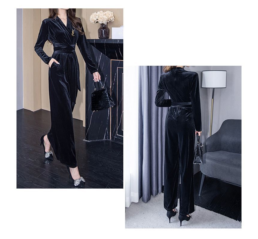 Bornite - Set: Lange mouwen V-hals effen fluwelen jumpsuit + broche