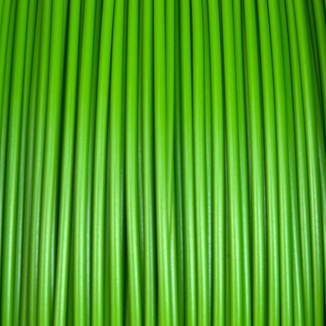 Nobufil  PETG Matt Industrial Light Green, 1,75 mm / 1000 g    Leicht zu druckendes, mattes PETG Filament aus recyceltem Kunststoffabfall in Industrial Light Green