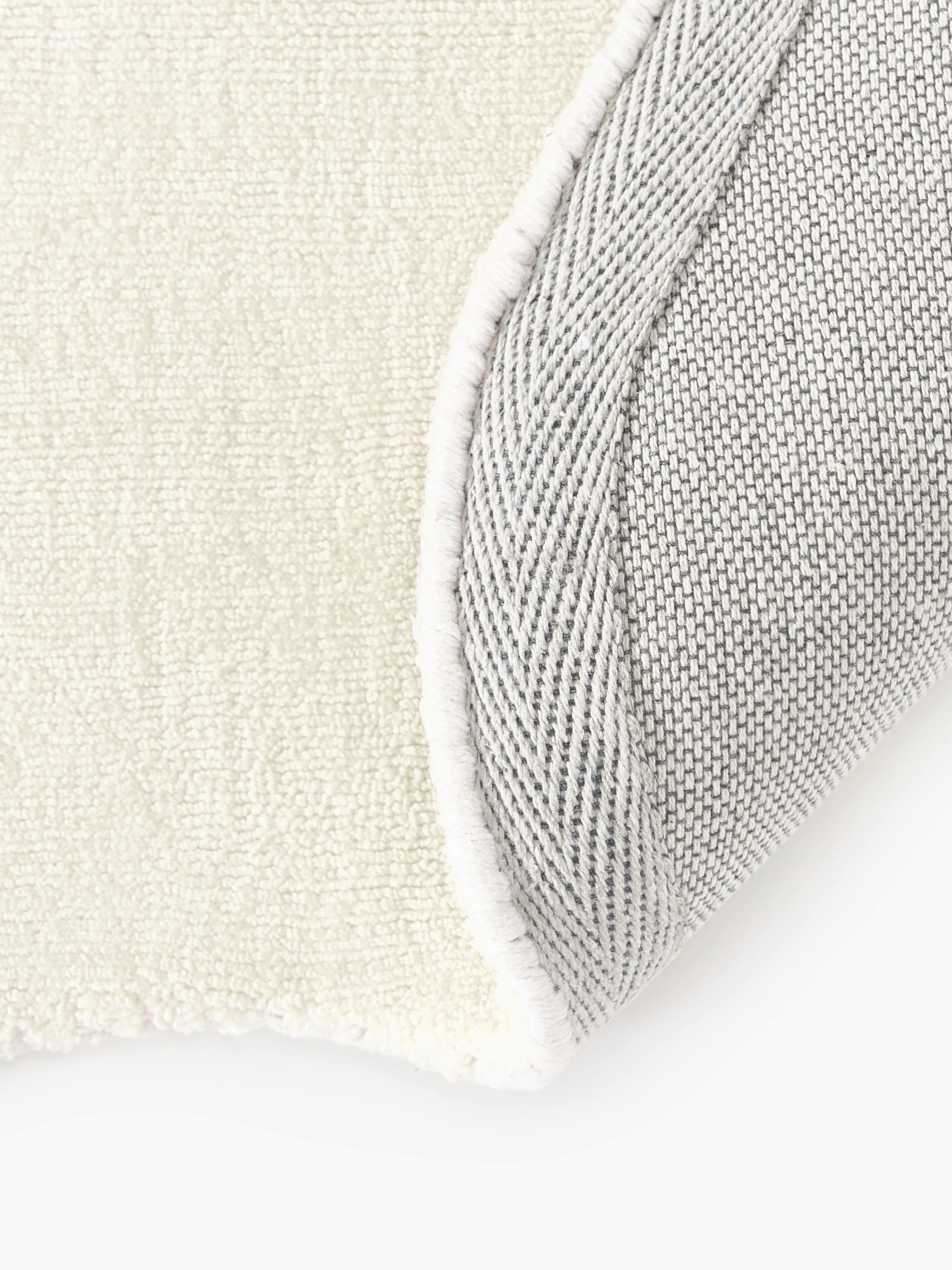 Handgeweven viscose loper Wavy met golvende rand