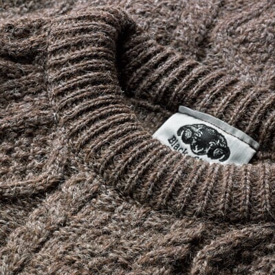 Black Sheep Aran-Pullover, Braun