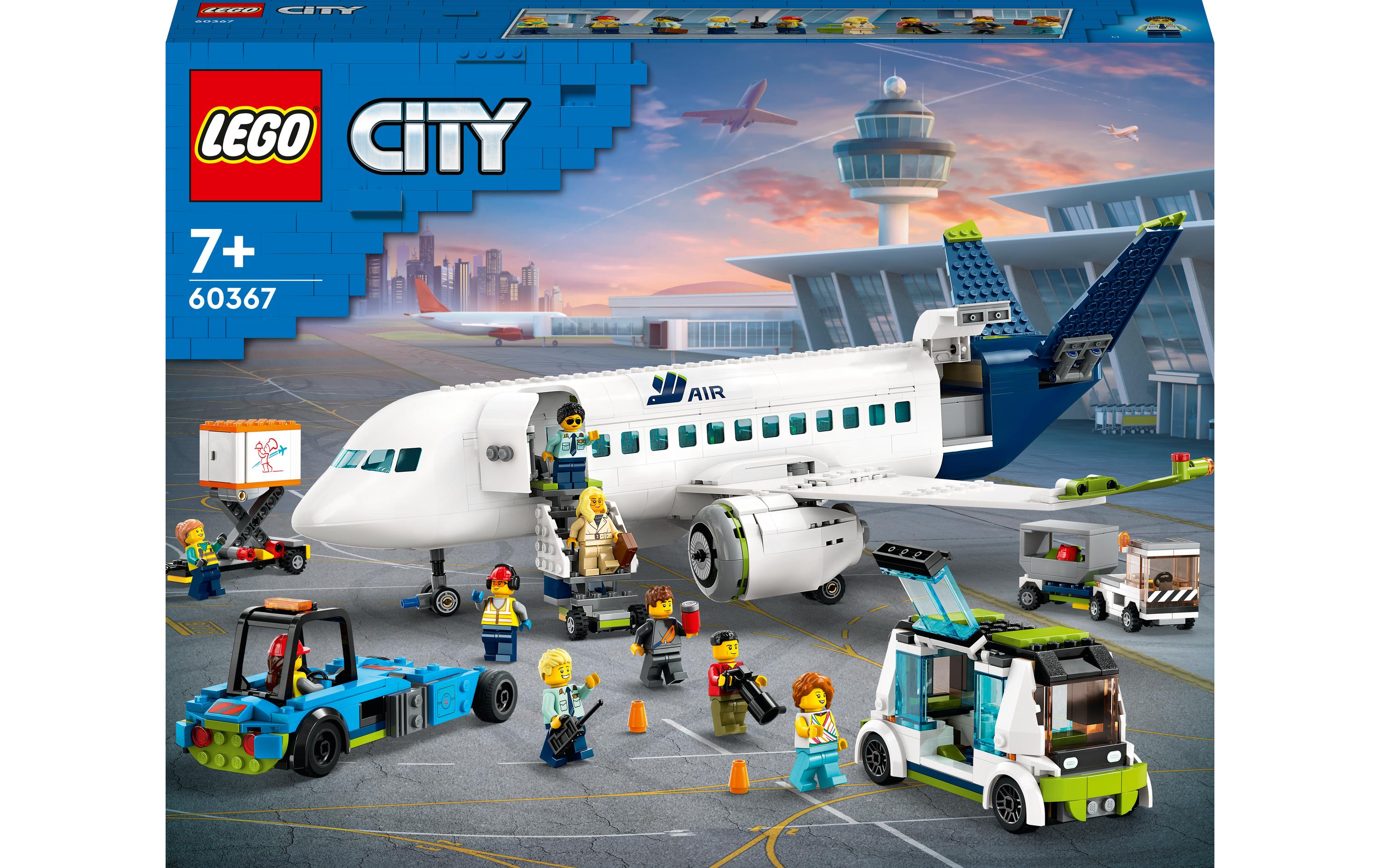 City Passagierflugzeug 60367Premium-Set mit Flugzeug und Bodenfahrzeugen