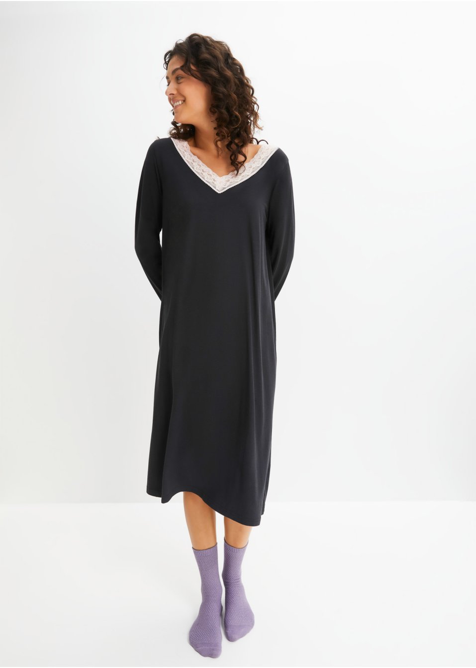 Chemise de nuit avec viscose et dentelle