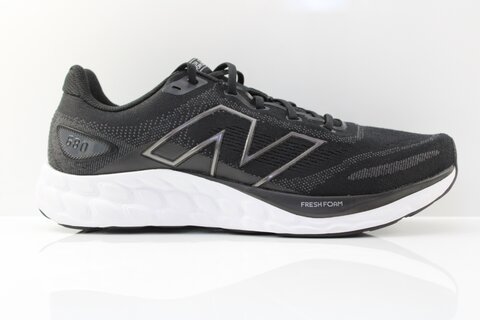 New Balance 680 V 8