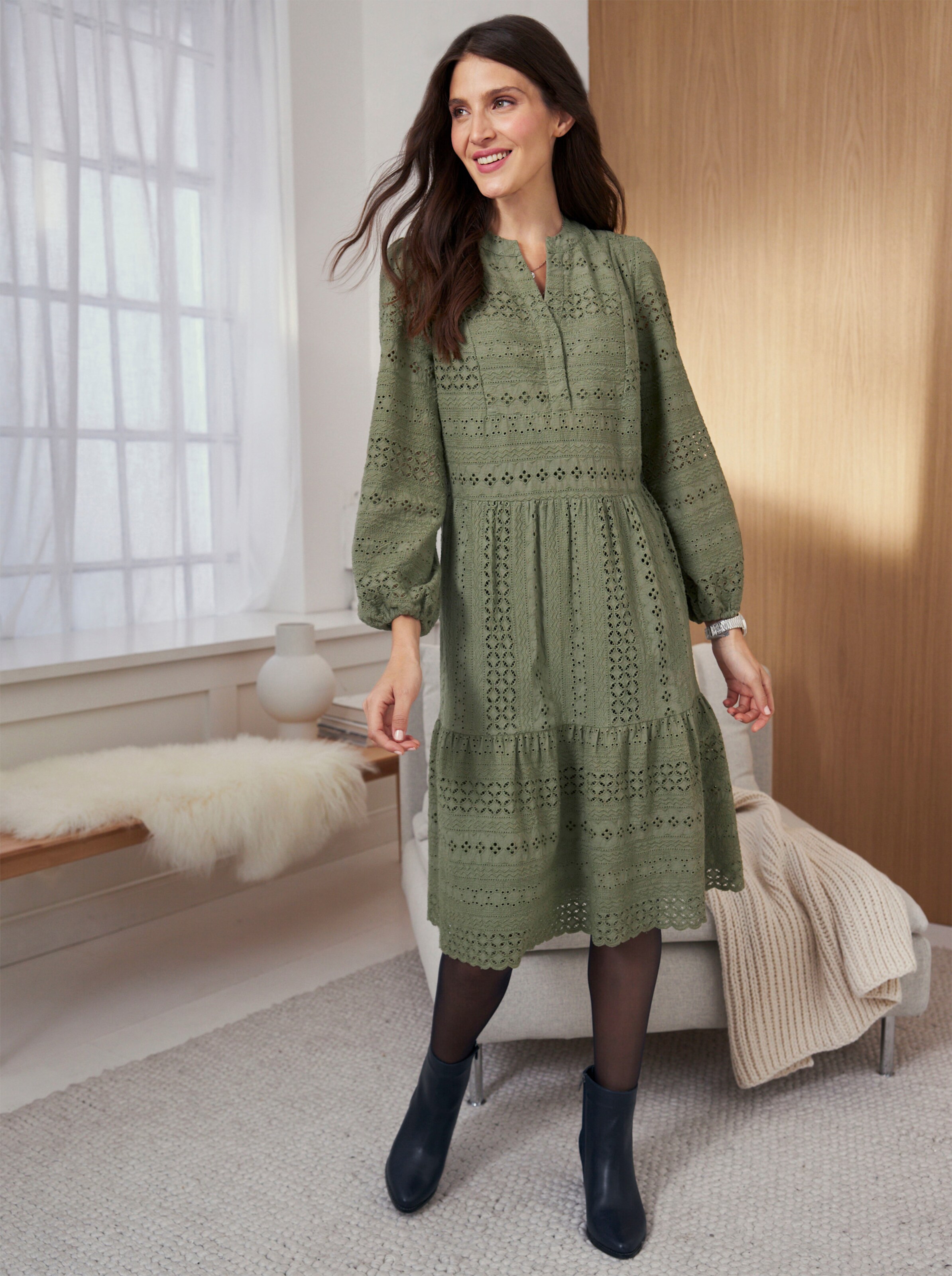 Spitzen-Kleid