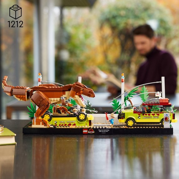 L’évasion du T. rex de Jurassic Park LEGO JURASSIC WORLD 76956