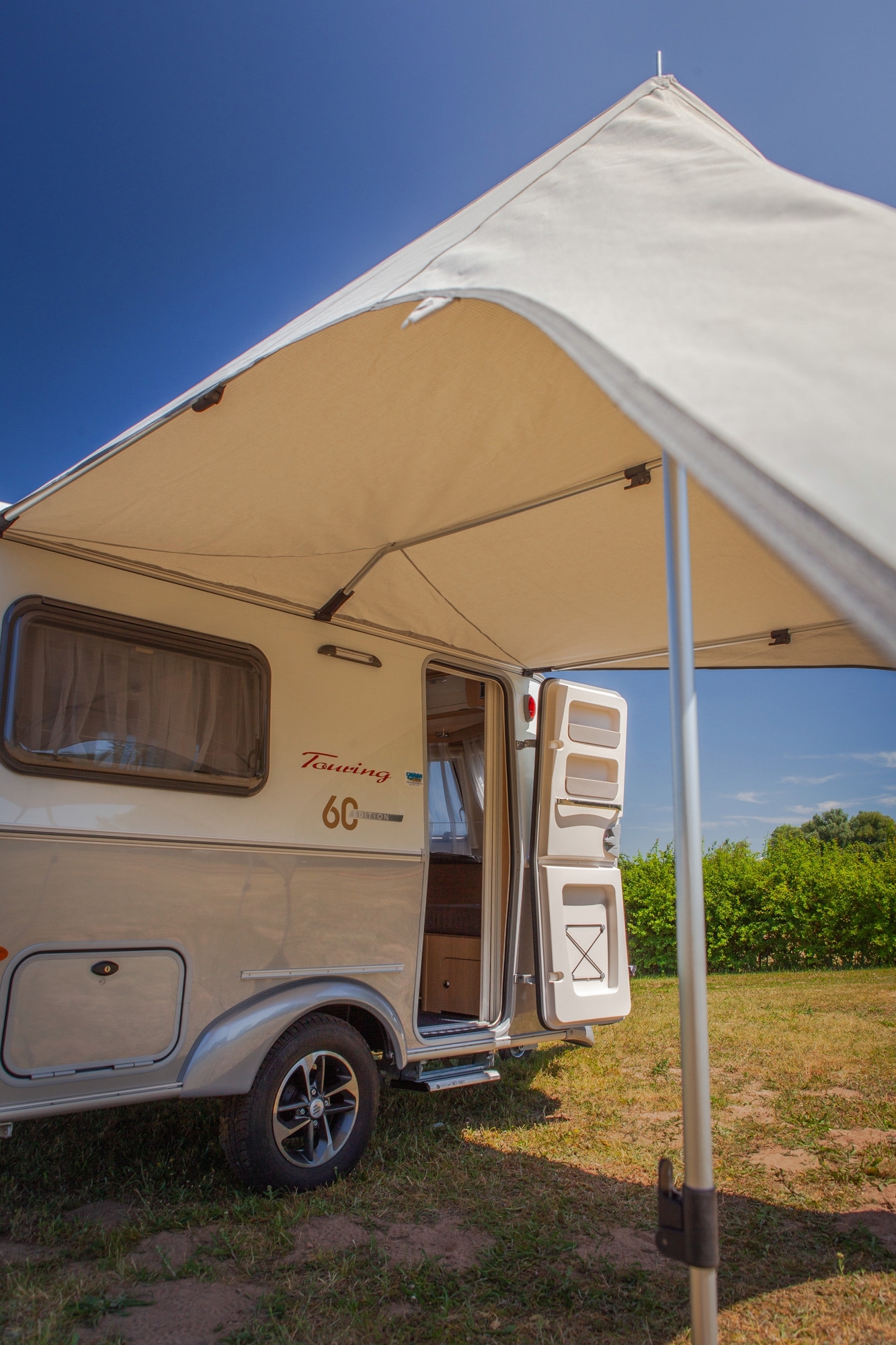 Campooz Caravanning Travelling 300 - inkl. Gestänge beige