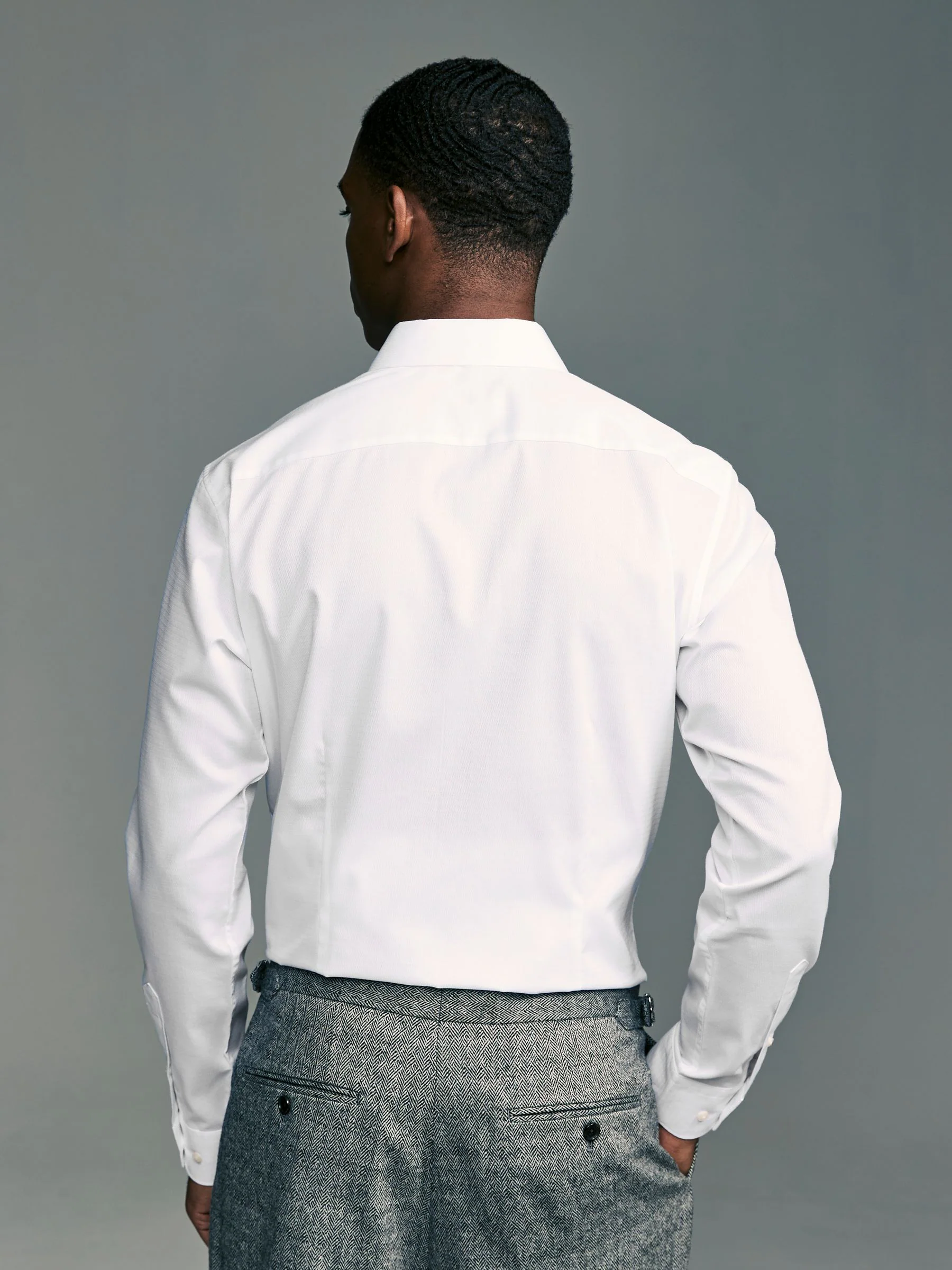 Wit - Slim Fit - Onderhoudsvriendelijk, getextureerd, slim fit overhemd met enkele manchet