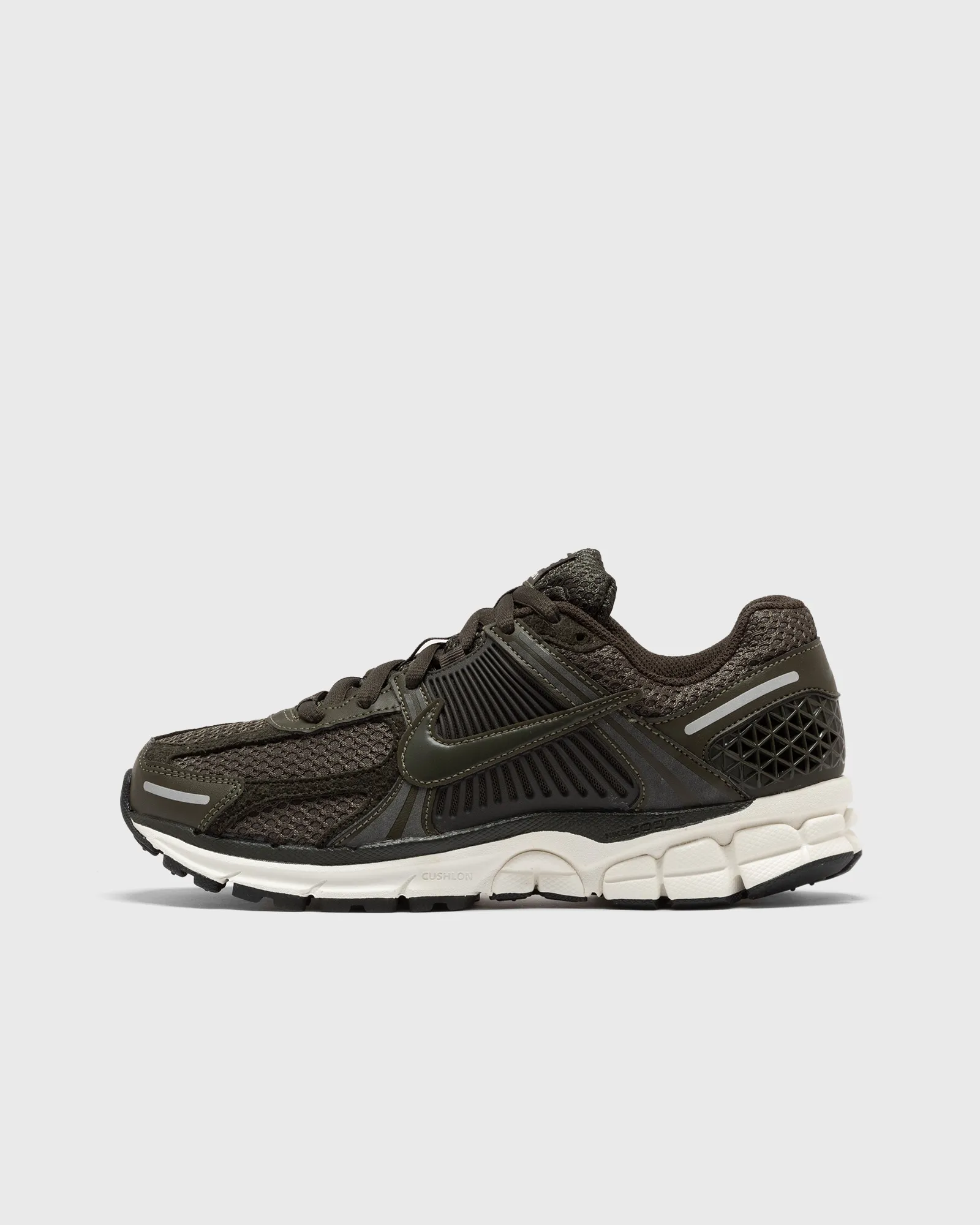 Nike W NIKE ZOOM VOMERO 5