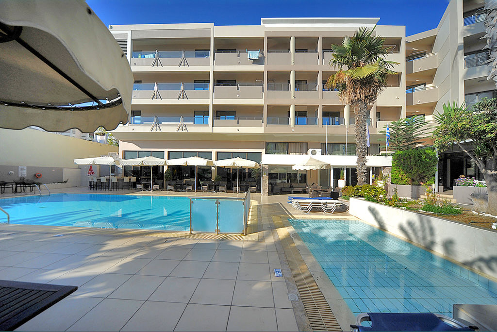 Saint Constantin Hotel Logies - Aparthotel