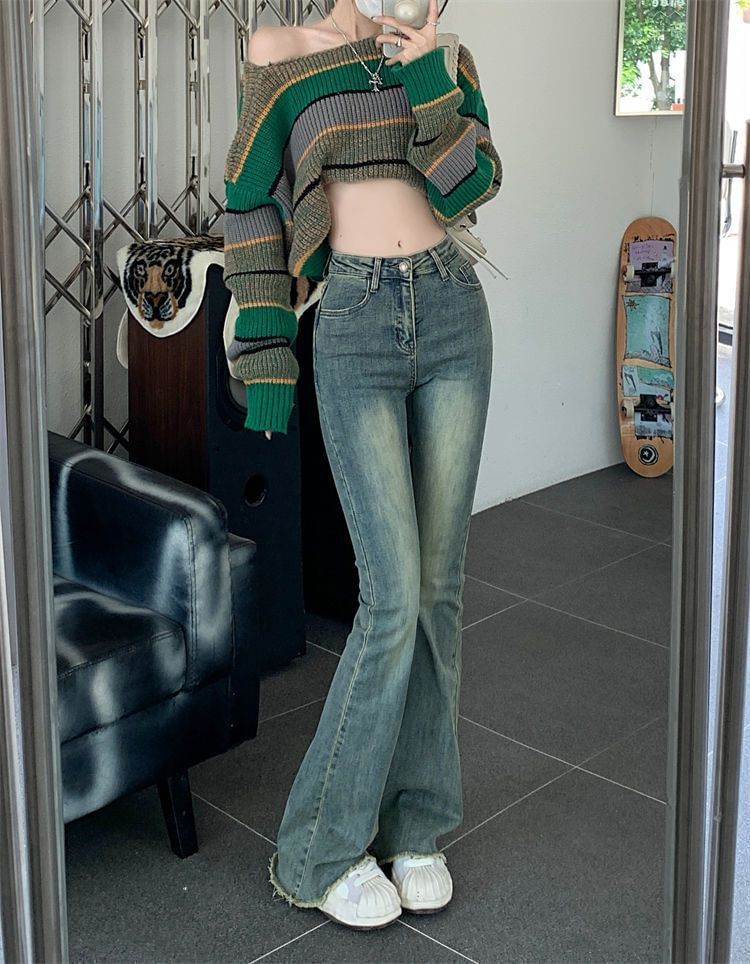 Hanji - Low Rise Washed Frayed Flared Jeans