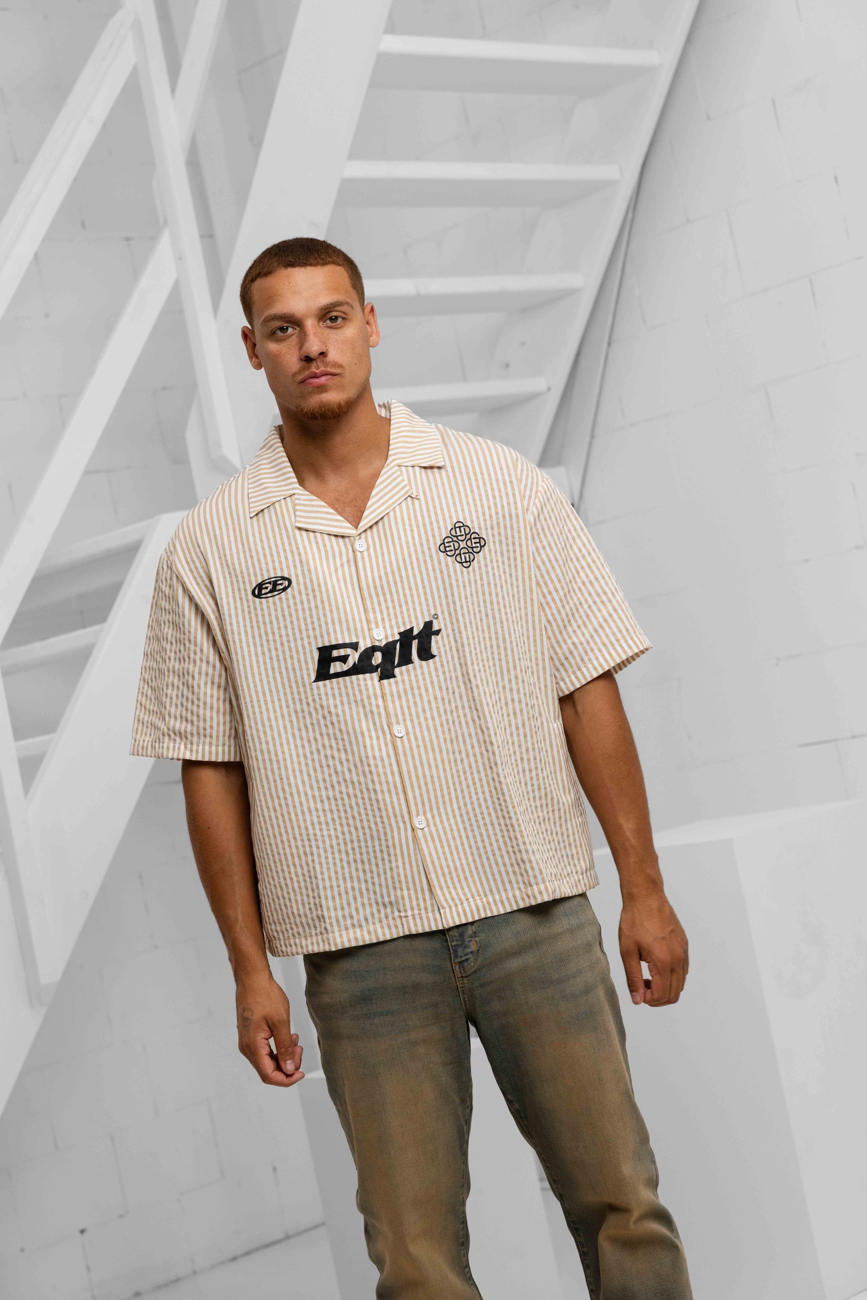 Equalité Jersey Boxy Shirt Heren Beige