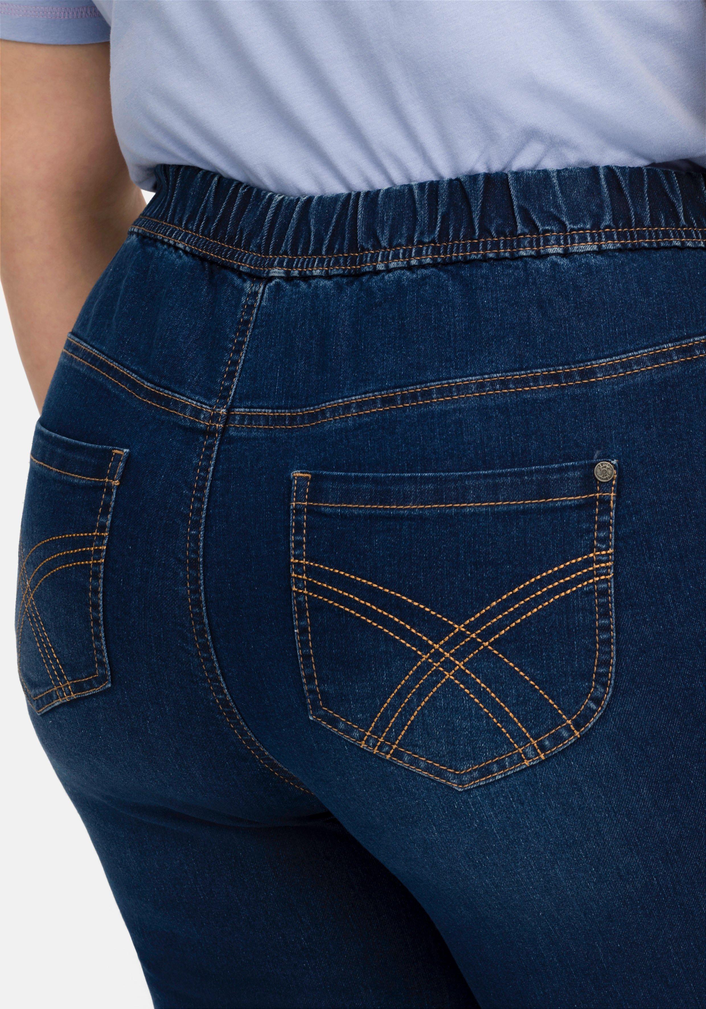 Schmale Caprijeans mit Saumumschlag