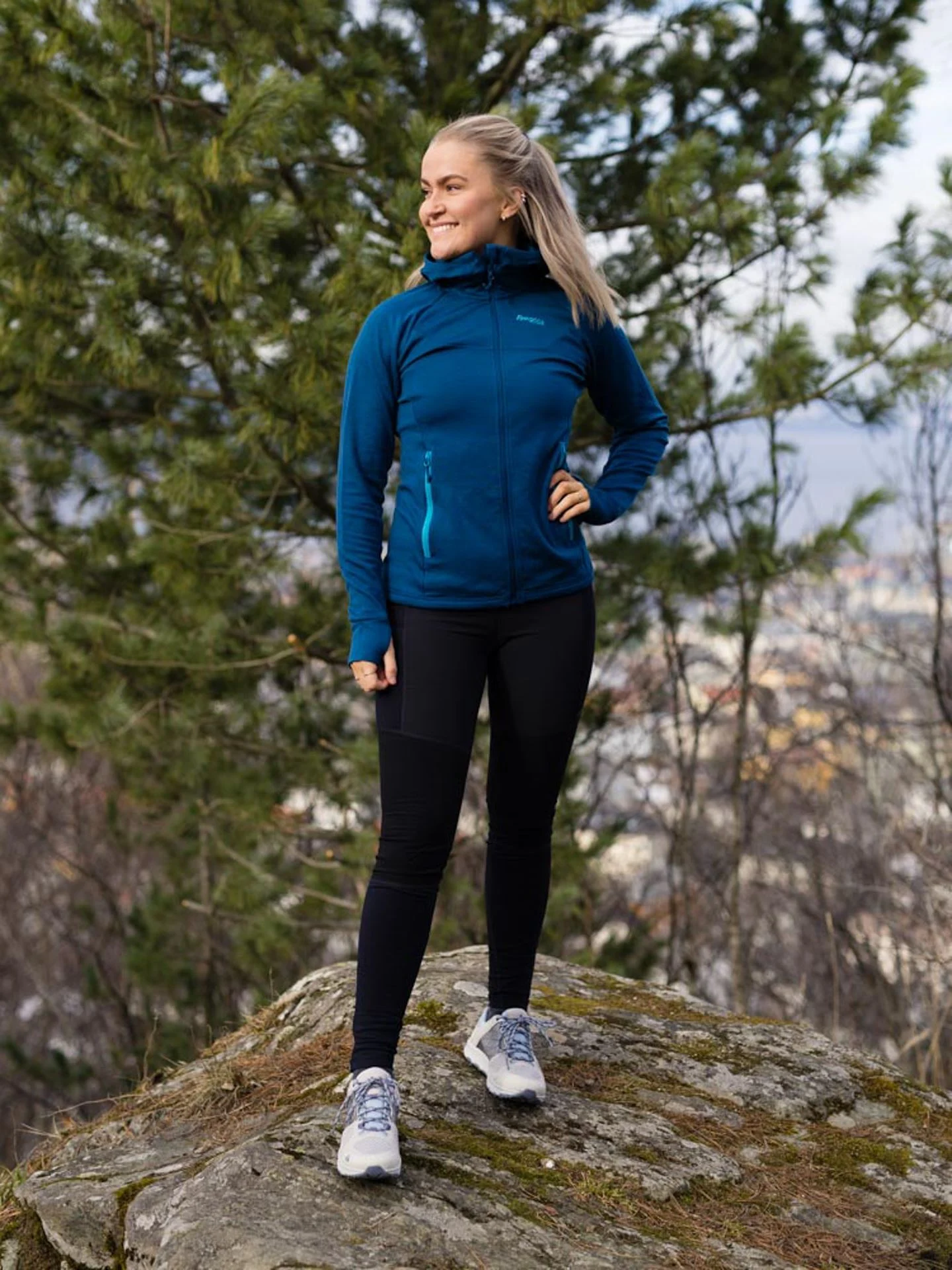 Cecilie Wool Hood Jacket