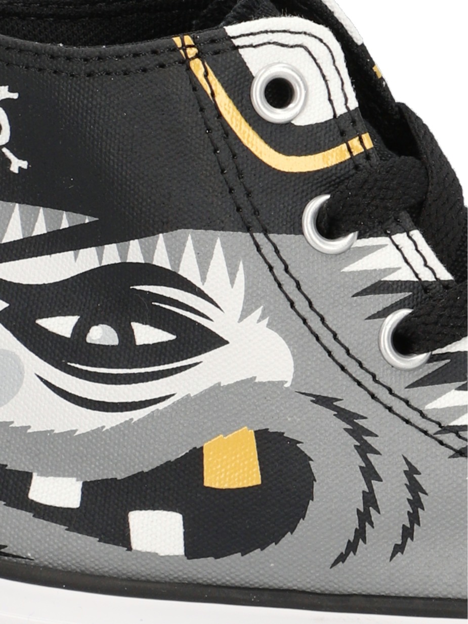CHUCK TAYLOR ALL STAR PIRATE PRINT