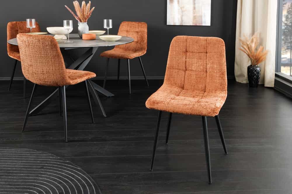 Moderner Design Stuhl TRES CHIC rost braun Chenille Cremona schwarze Metallbeine