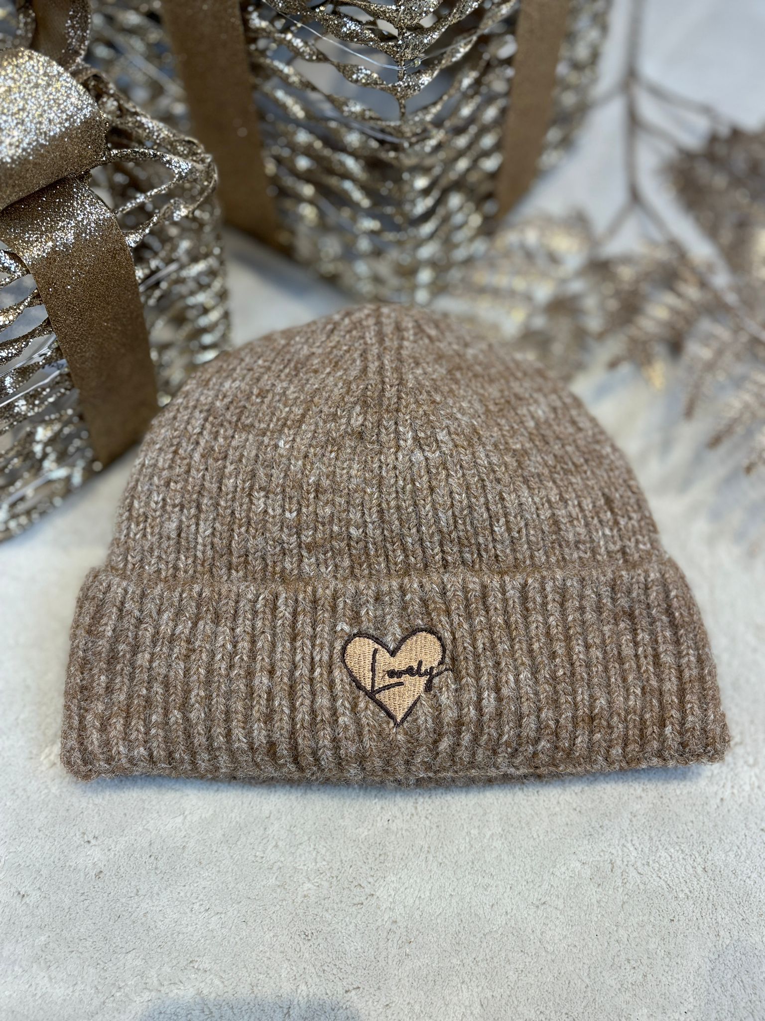 Lovely Muts - Camel