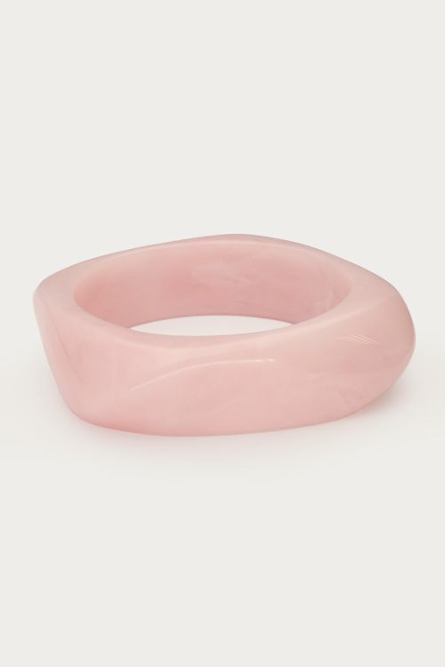 Licht roze resin bangle