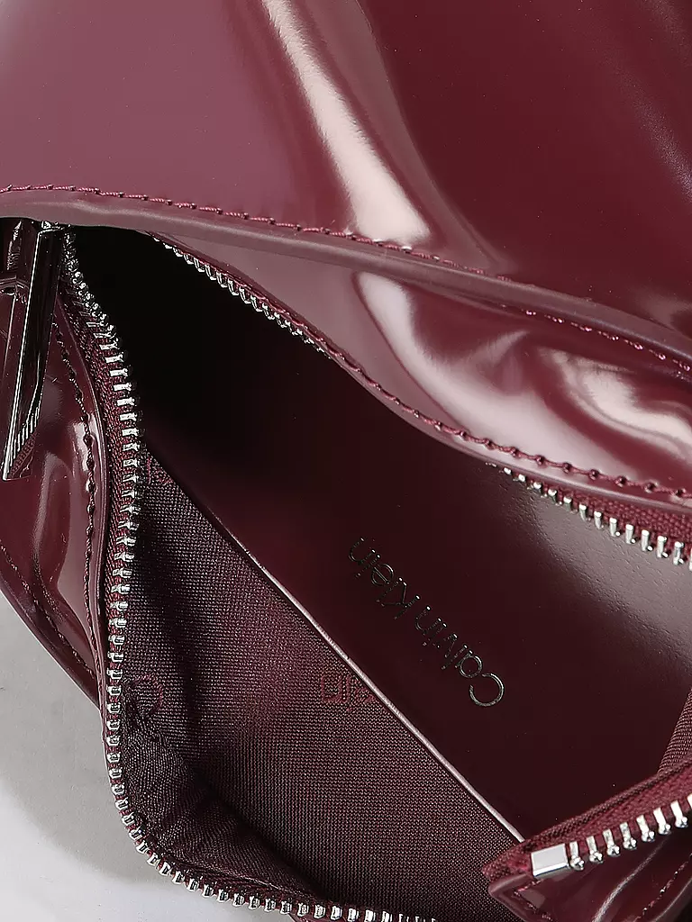 CALVIN KLEIN Tasche - Baguette dunkelrot
