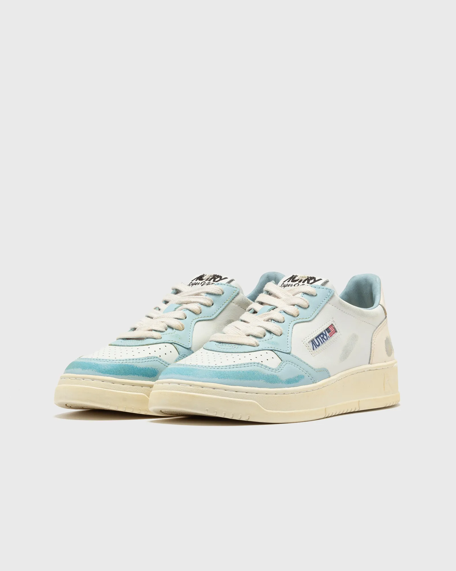 Autry Action Shoes WMNS SUP VINT LOW