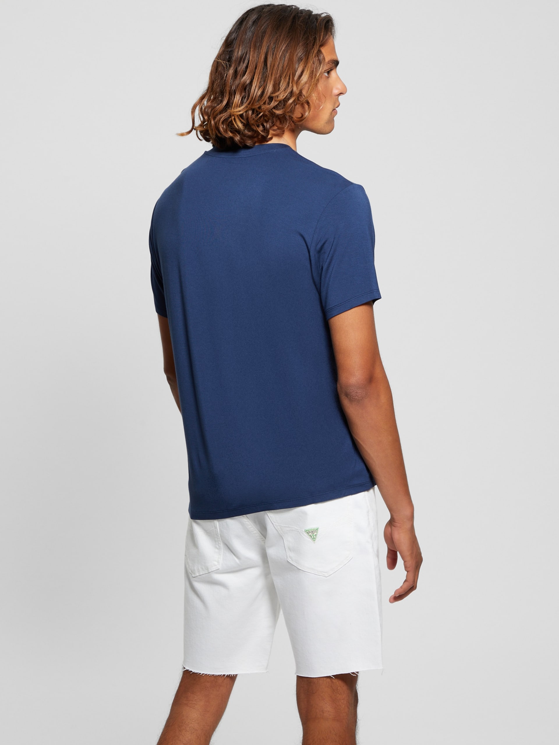 Camiseta de malha grossa com decote em V