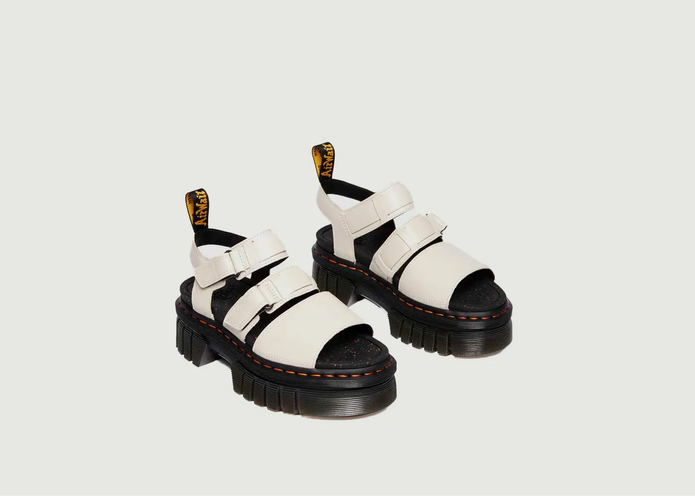 Sandales en cuir à plateforme Ricki 3-Strap Dr. Martens