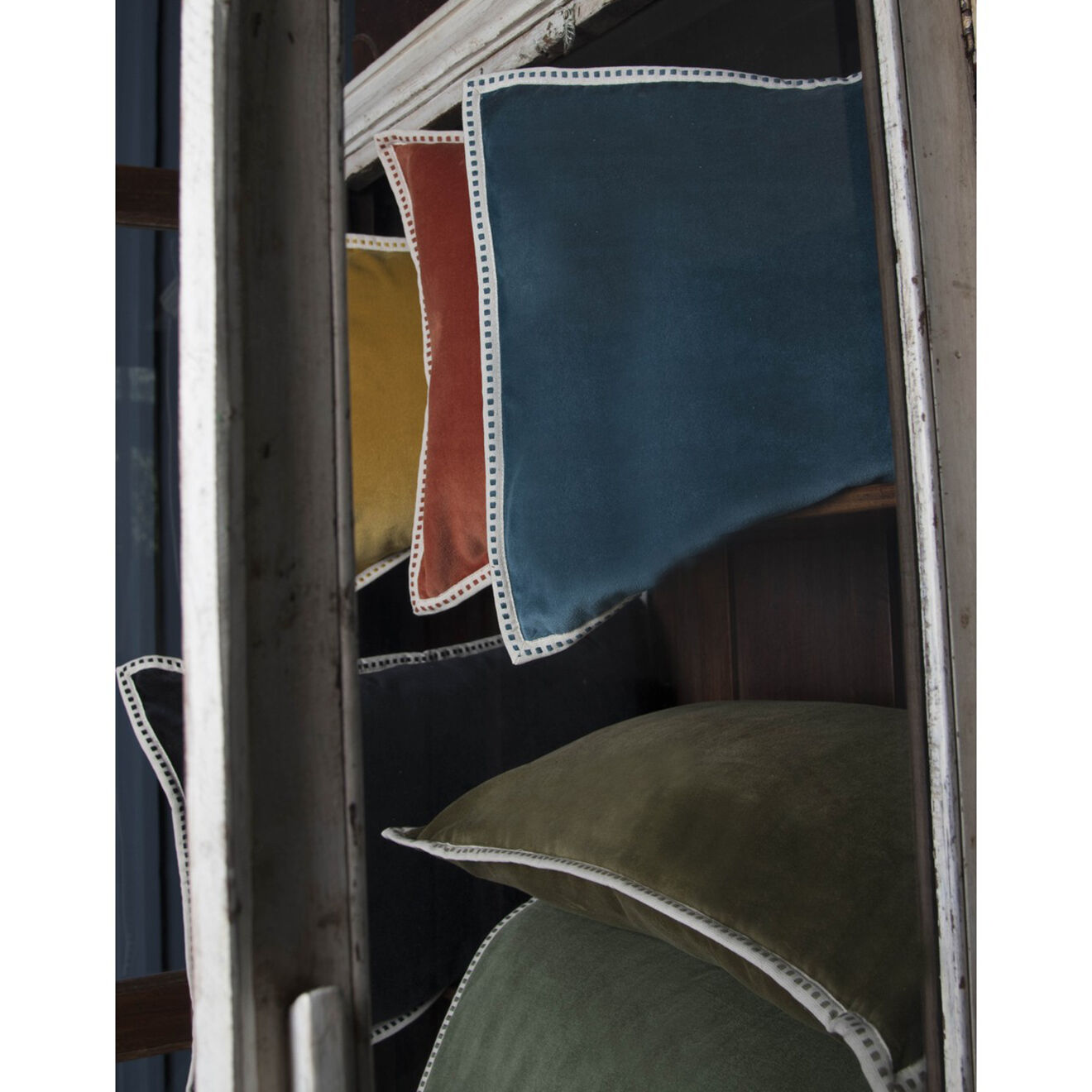 Febronie Housse de coussin velours Ella bleu peacock