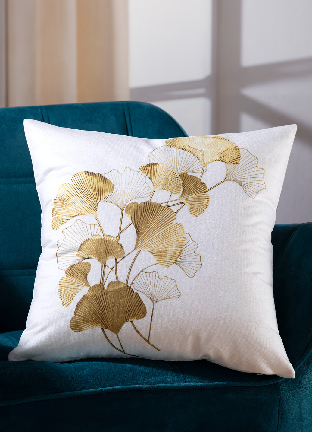 Kissenbezug mit Ginkgo-Motiv