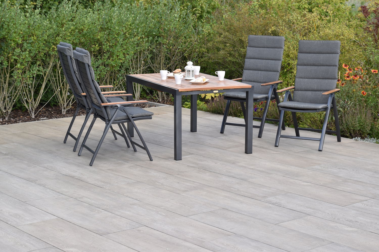 Tino's 9-delige tuinmeubelset, klapstoelen inclusief kussens, uitschuifbare tafel 150 (200) x 90 cm