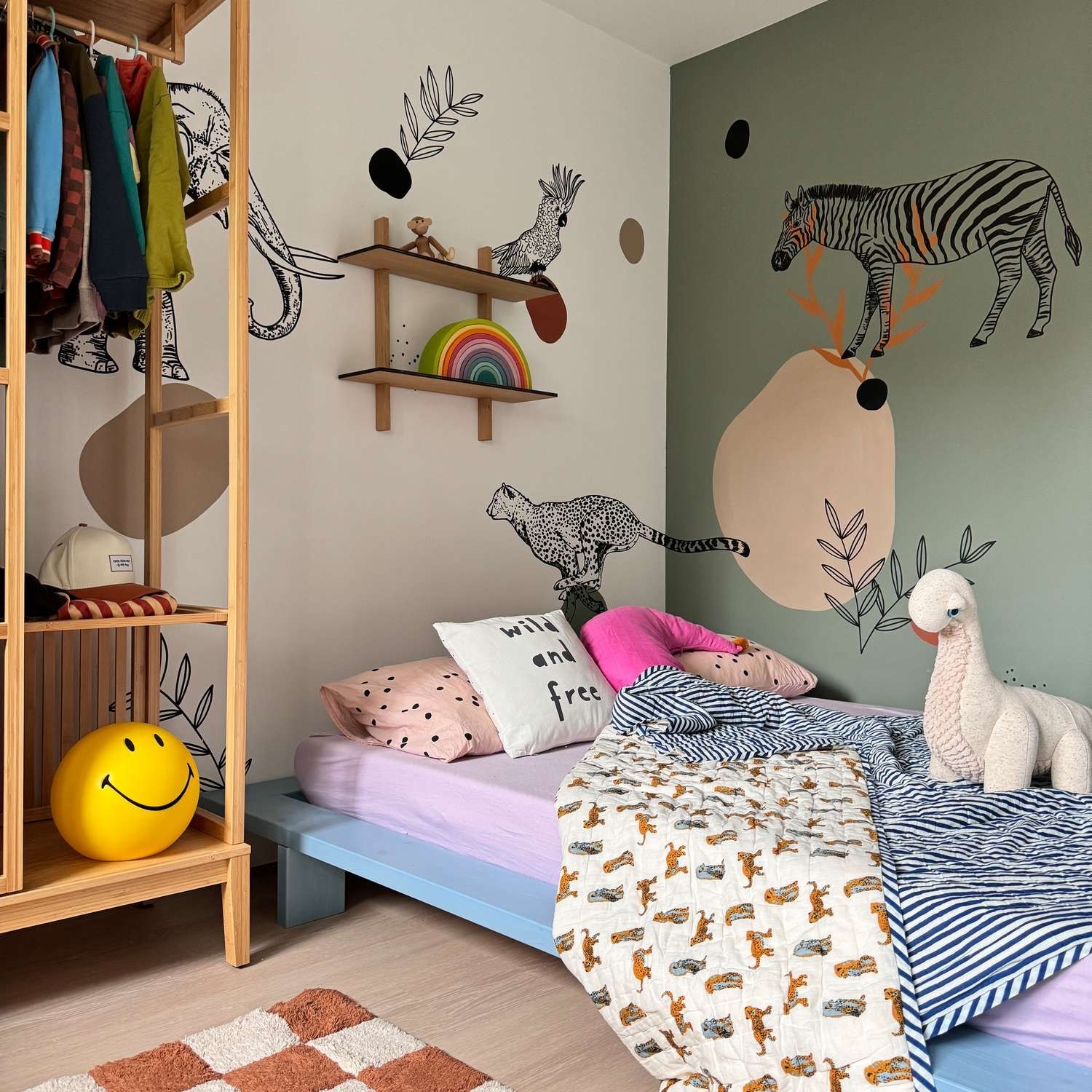 Karup Design Bettgestell »JAPAN BED, FSC®-zertifiziertem Massivholz Futonbett, excl. Matraze« Mit Lattenrost,  zeitlos, bequem & in mehreren Farben und Grössen erhältlich.