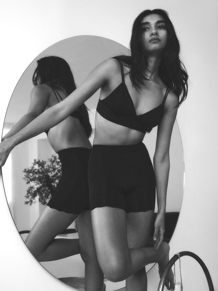 Shorts modeladores de microfibra - Preto
