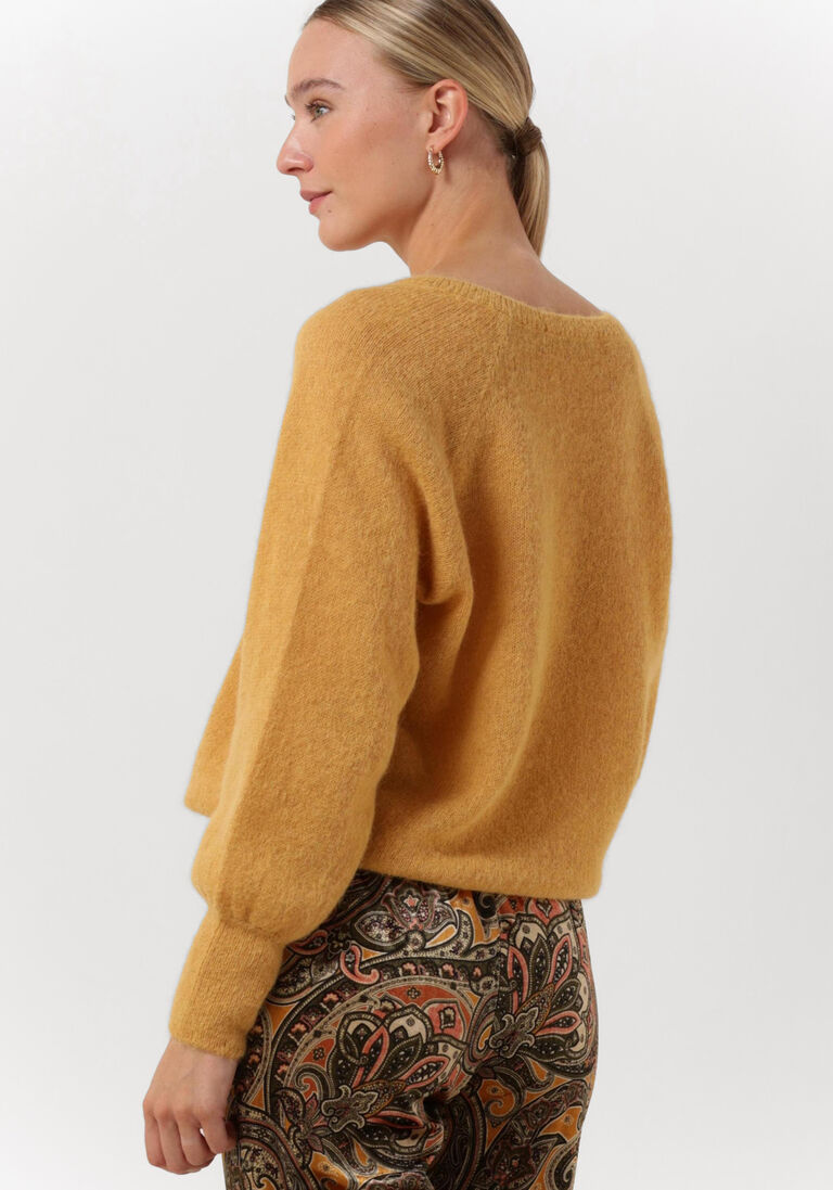 SUMMUM oker summum trui v-neck sweater feather light alpaca knit