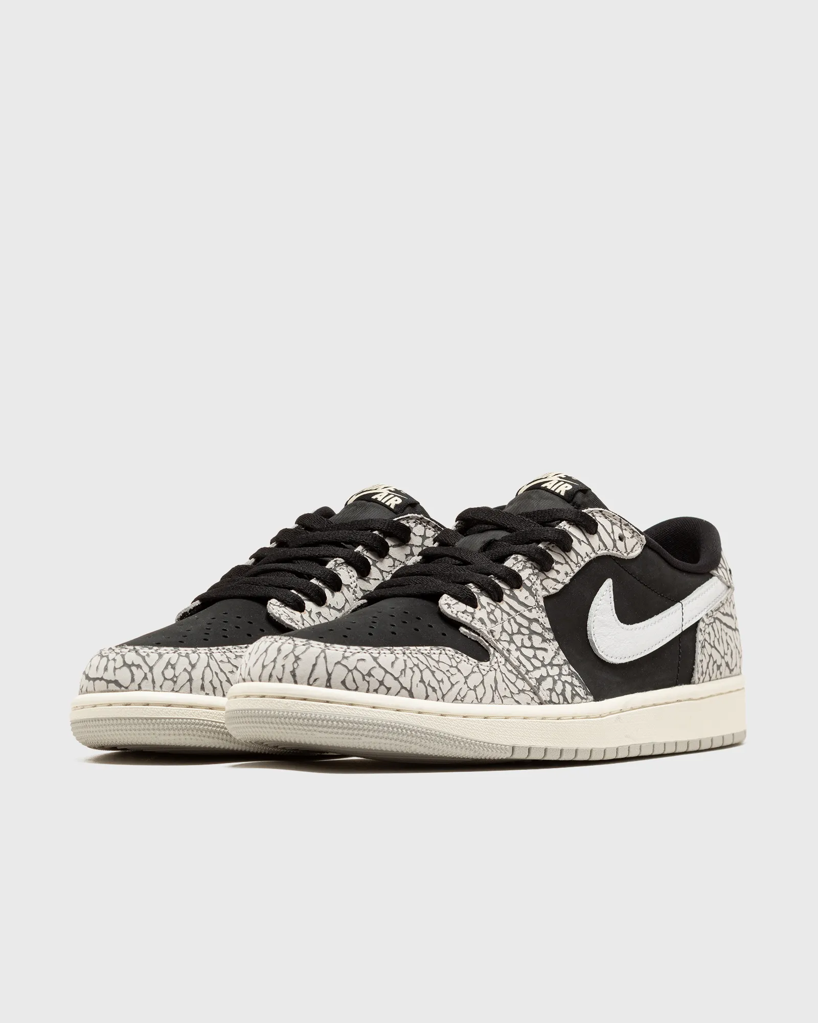 Jordan AIR JORDAN 1 LOW OG 'BLACK CEMENT'