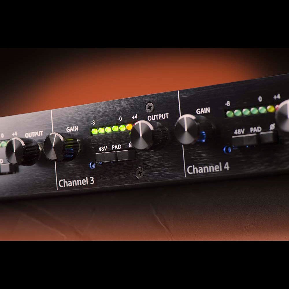 Black Lion Audio B12A Quad microfoon voorversterker