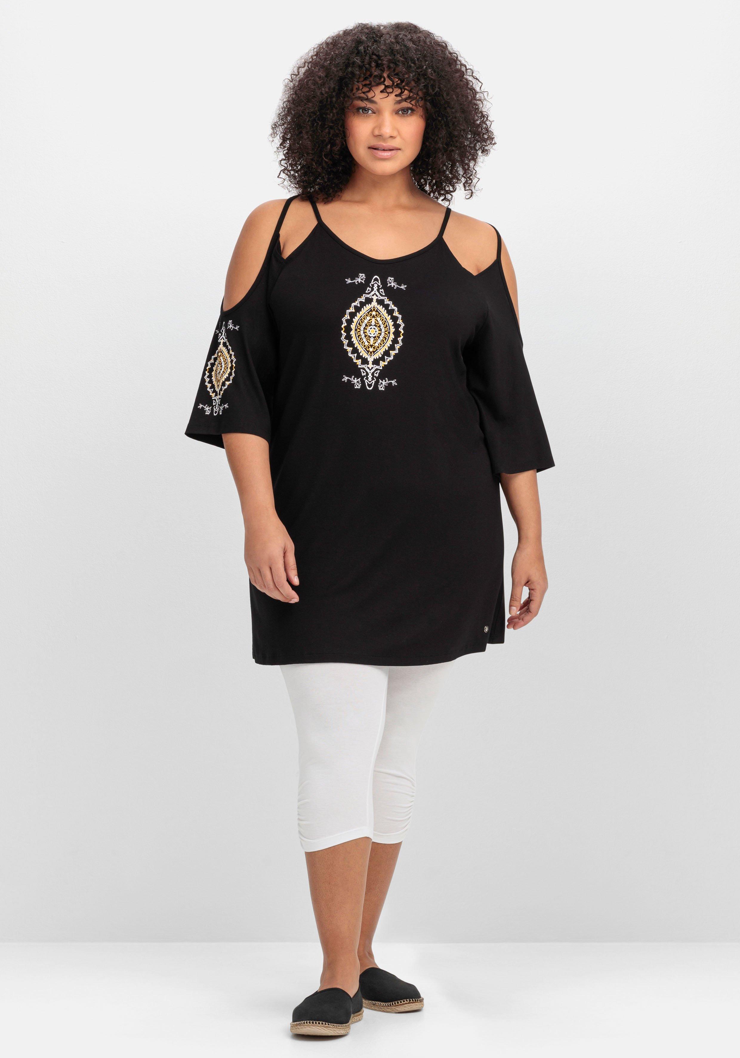 Set aus Strandshirt mit Cut-outs und Caprileggings