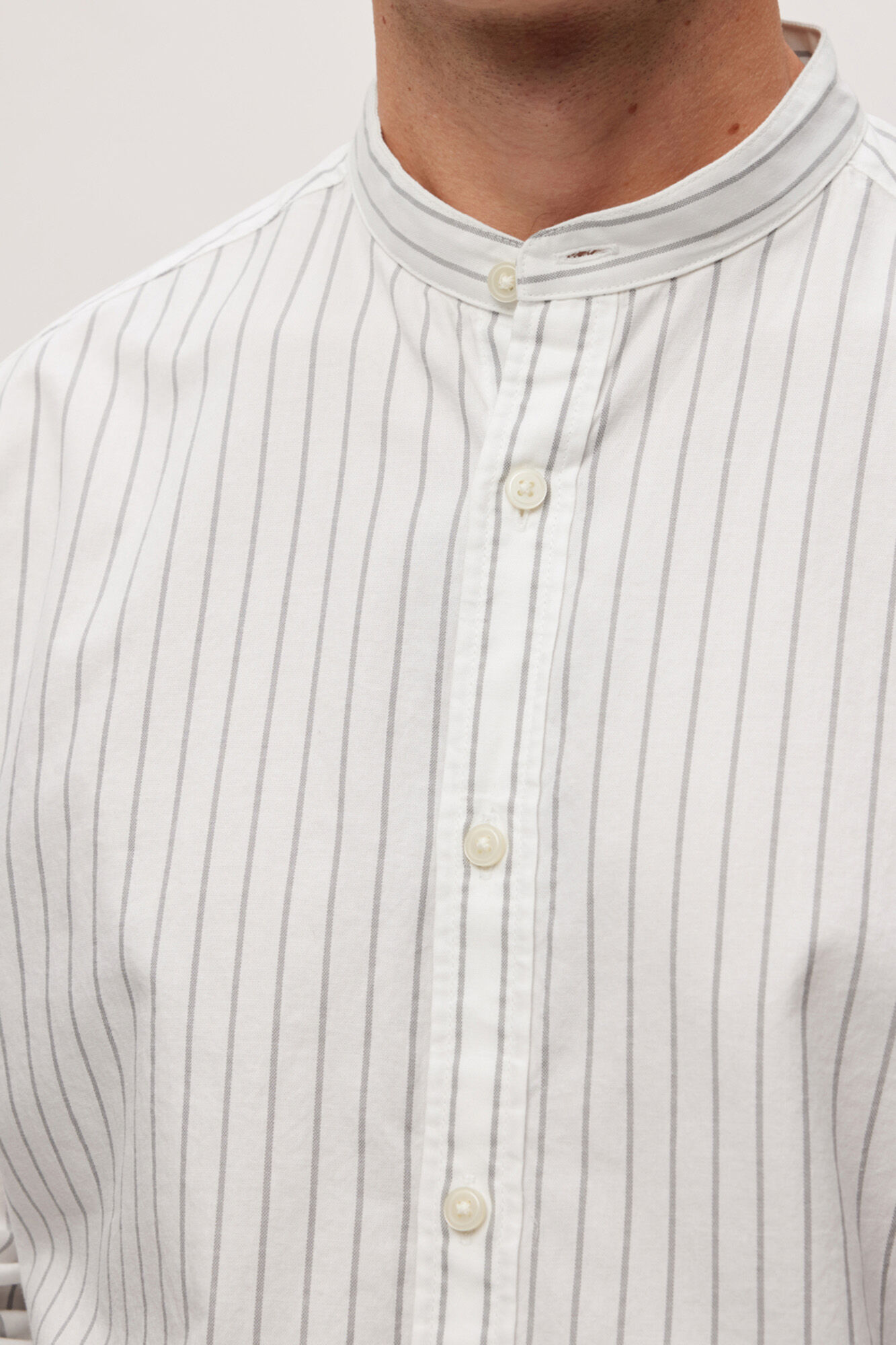 Camisa com gola mandarim, 100% algodão orgânico - Branca