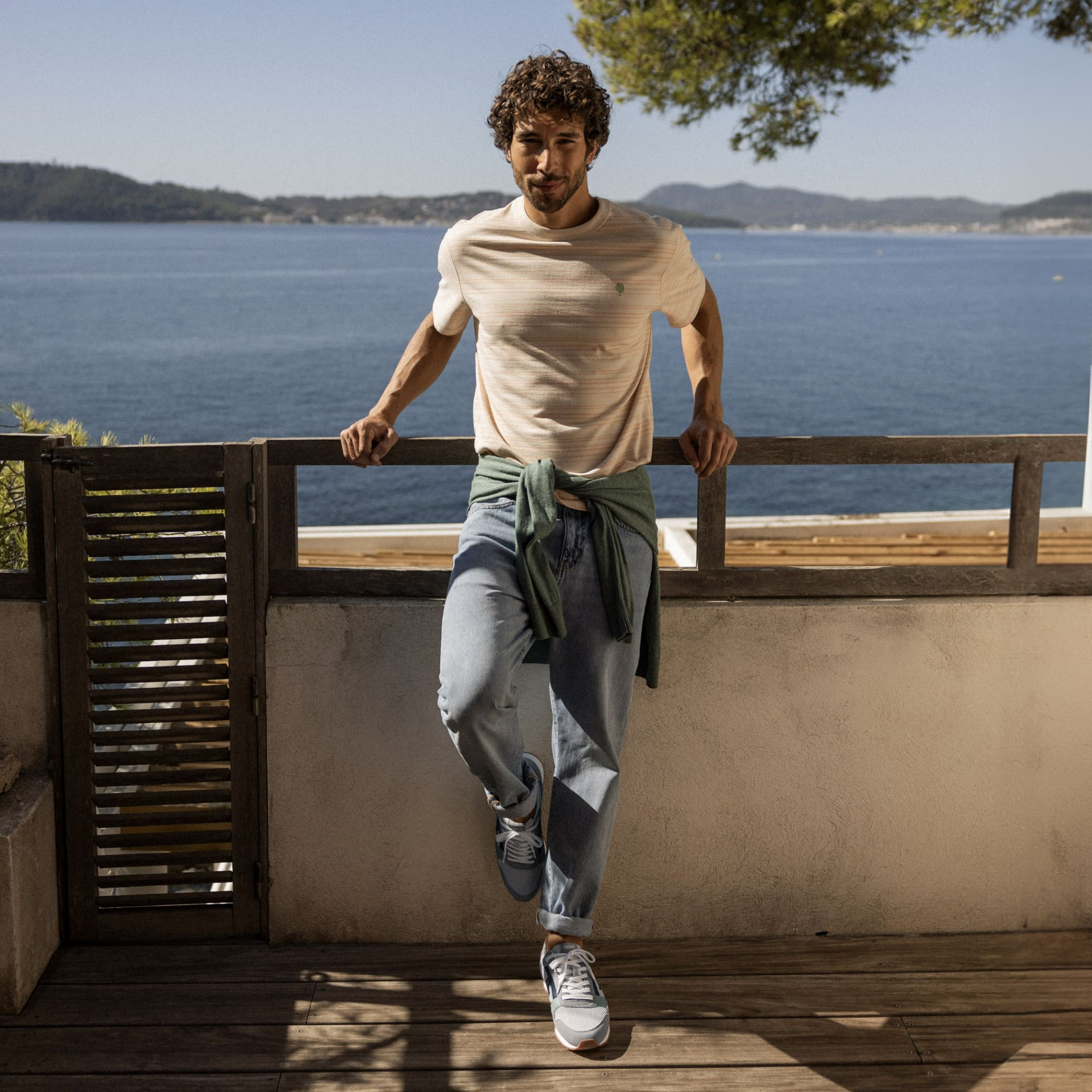 Runnings grises et bleu marine polyester recyclé et suède - modèle elm
